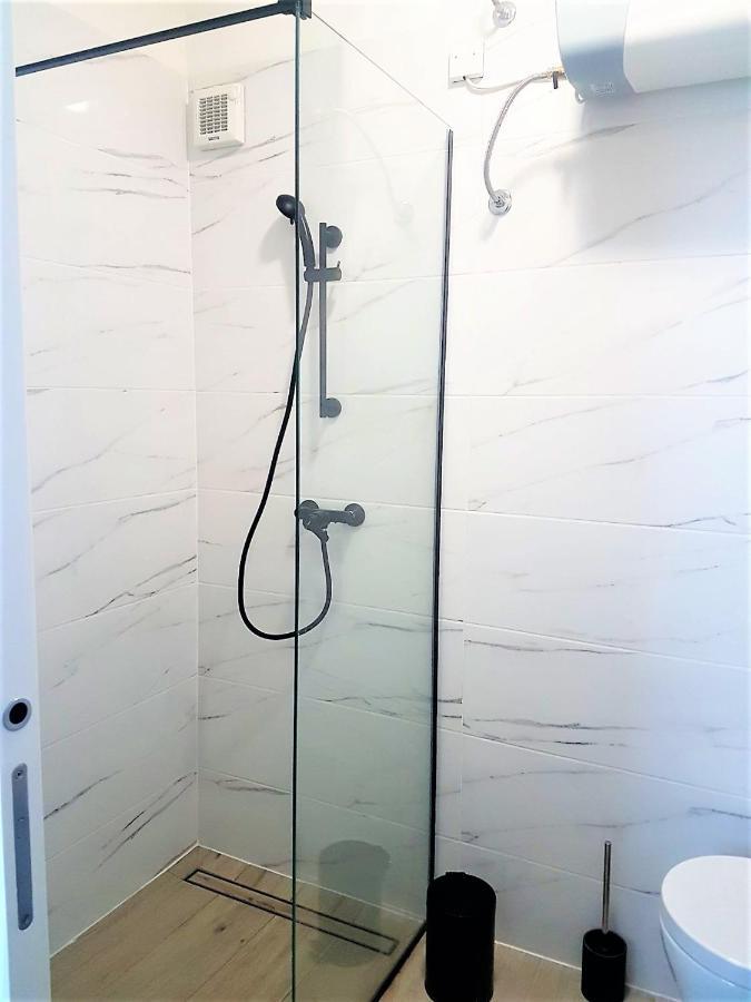 Apartma Soncek Izola Eksteriør billede